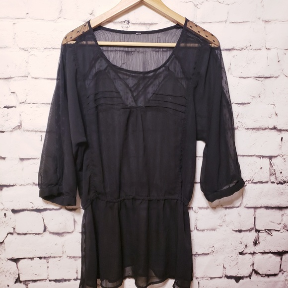 Black Sheer top - Picture 2 of 4